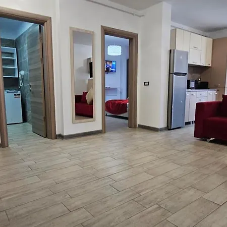 Elite - Pool & 30 Metri De Plaja 3* Năvodari
