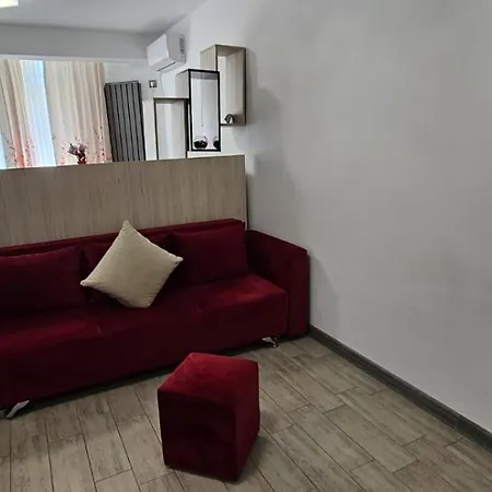Elite - Pool & 30 Metri De Plaja Năvodari
